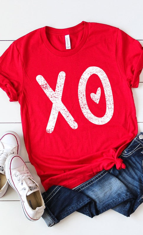 XO + 🩶 Heart Graphic Tee Curves