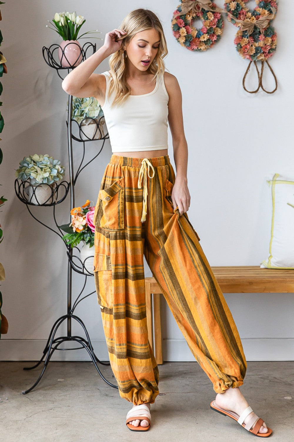 Huntington Beach Elastic Waist Convertible Wide Leg Cargo Pants (2 Colors)