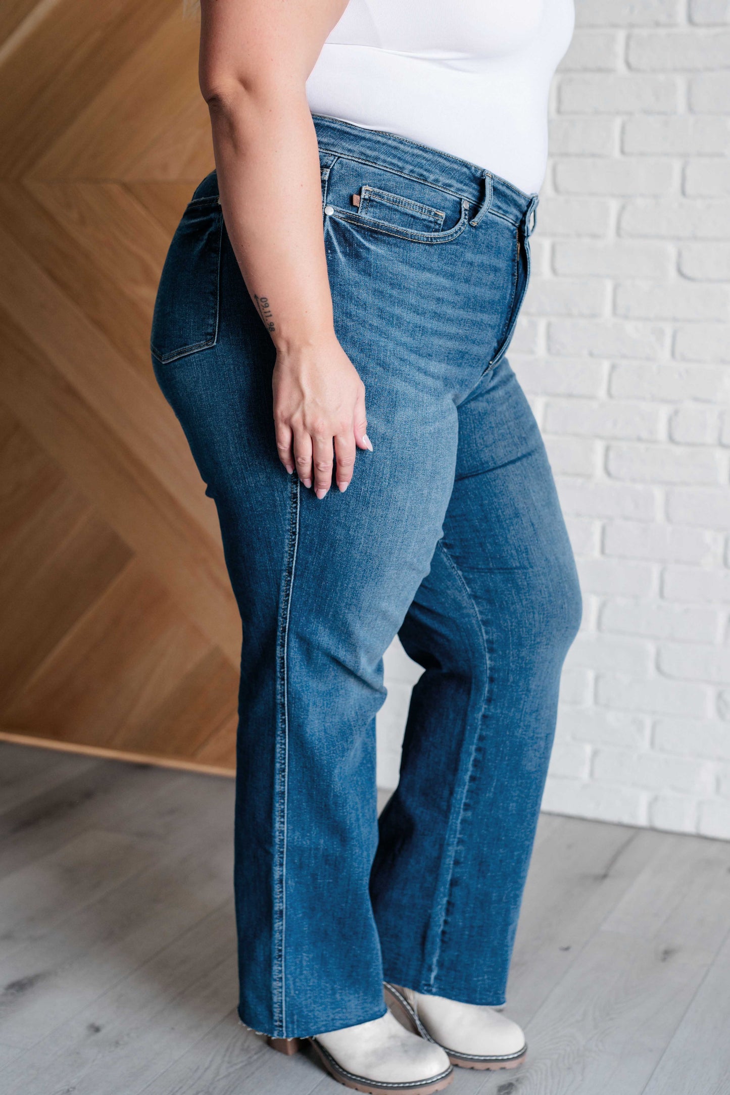 So My Everyday Control Top Retro Straight Leg Jeans (0/24 to 24W)