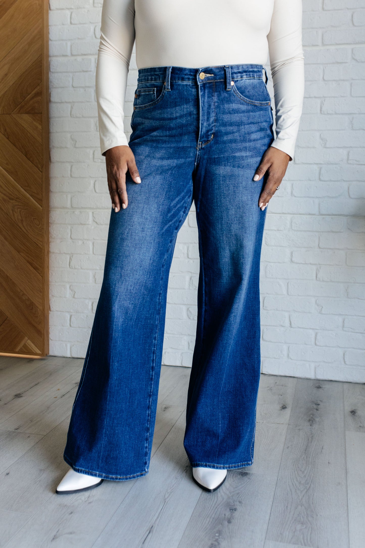 Been There Retro Control Top Wide Leg Jeans (0/24 to 24W)