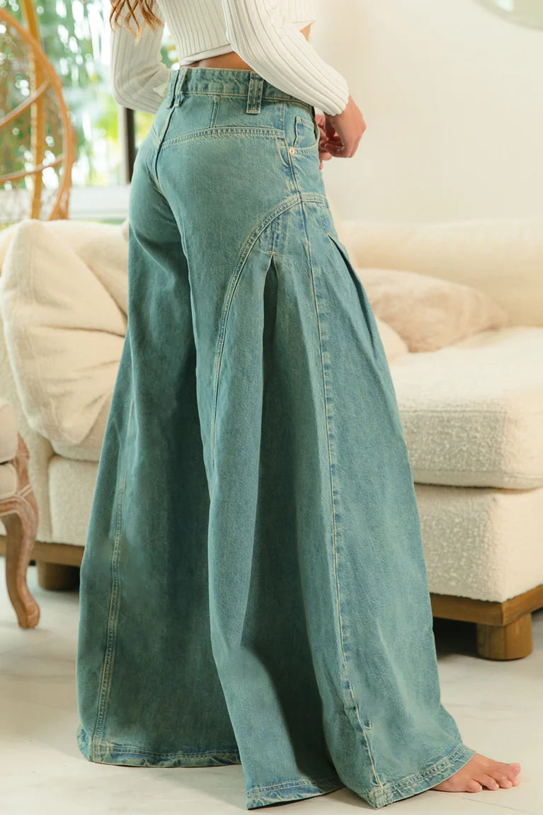 Perfect Pair Pleated Wide Leg Billowy Jeans