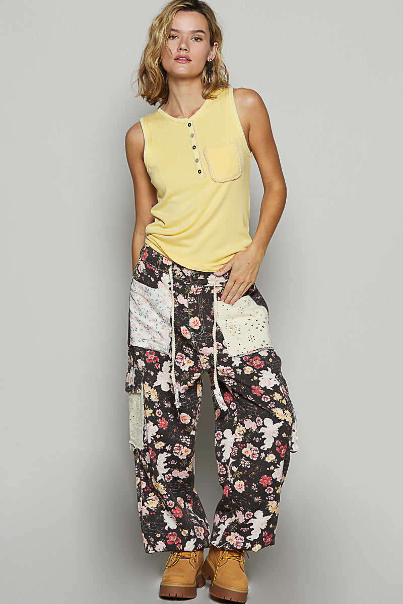 Double Take Floral Print Patch Pockets Cotton Cargo Joggers (2 Colors)