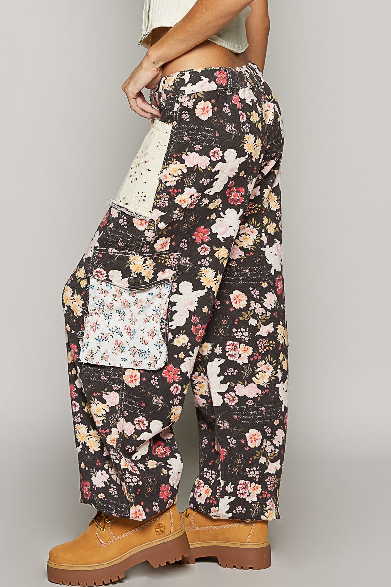 Double Take Floral Print Patch Pockets Cotton Cargo Joggers (2 Colors)