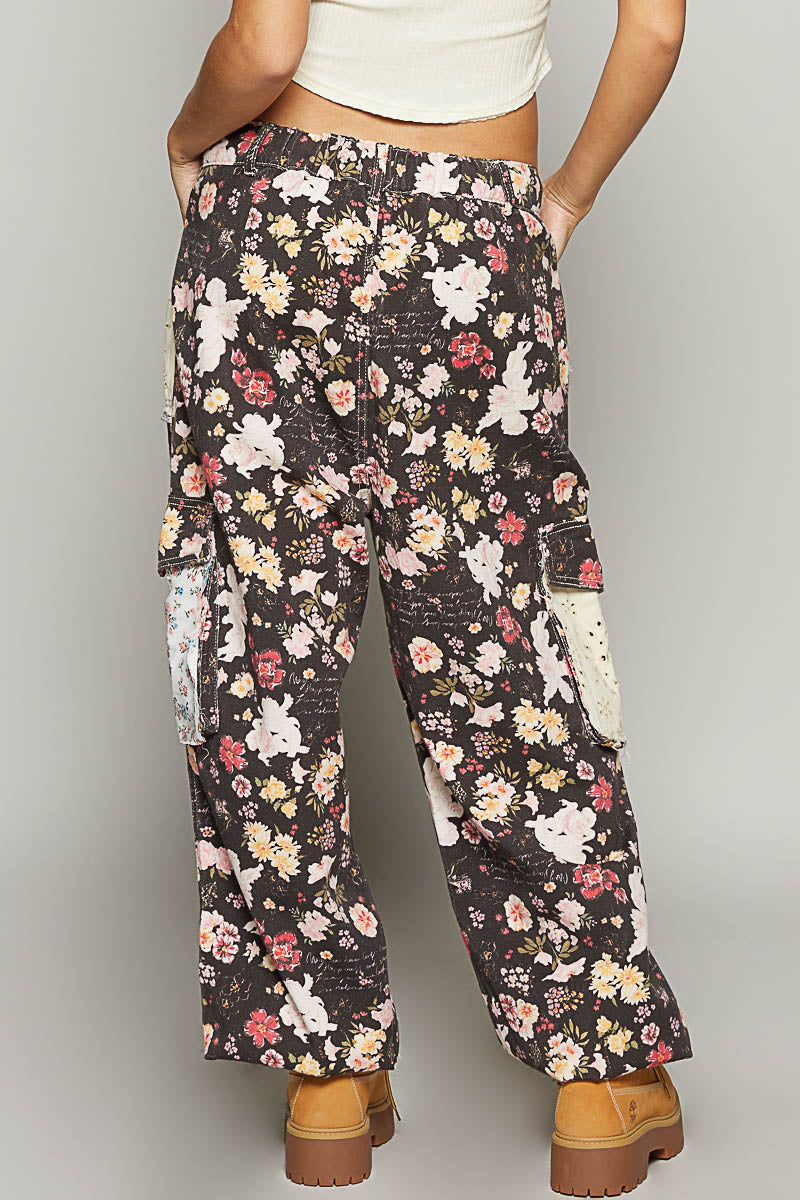 Double Take Floral Print Patch Pockets Cotton Cargo Joggers (2 Colors)