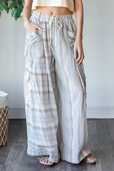 Huntington Beach Elastic Waist Convertible Wide Leg Cargo Pants (2 Colors)