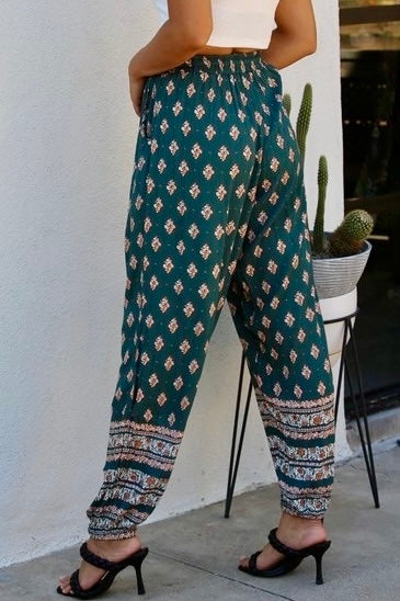 Trending Up Border Print Joggers