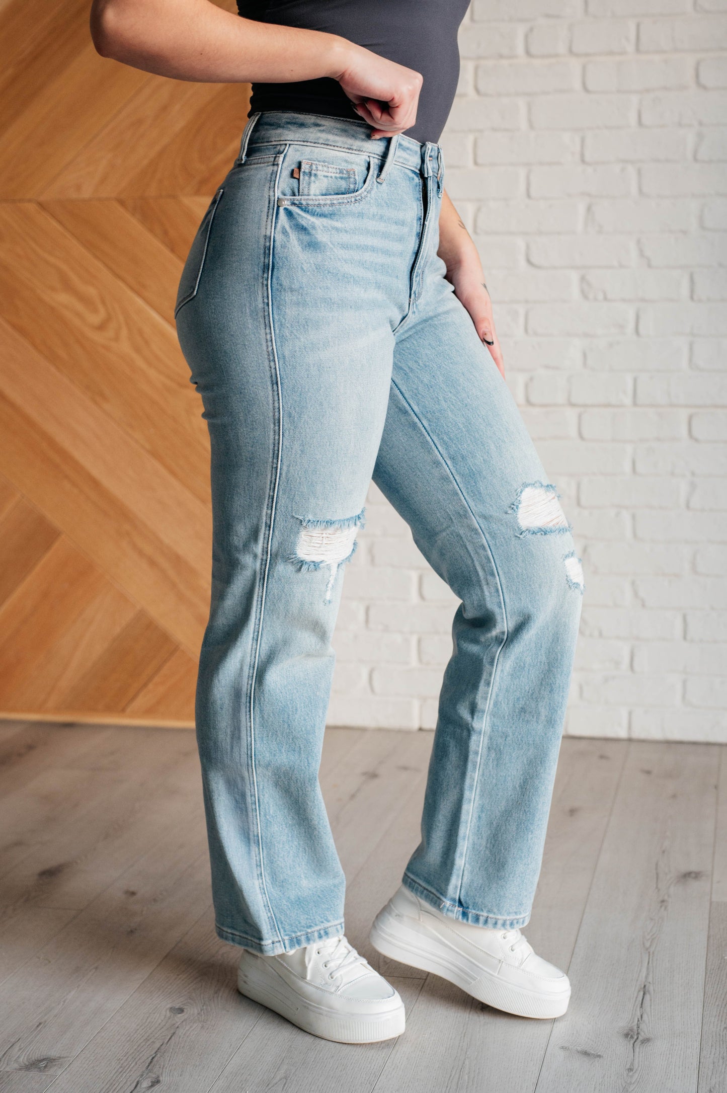 One More Time High Rise Rigid Magic 90's Straight Jeans (0/24 to 24W)